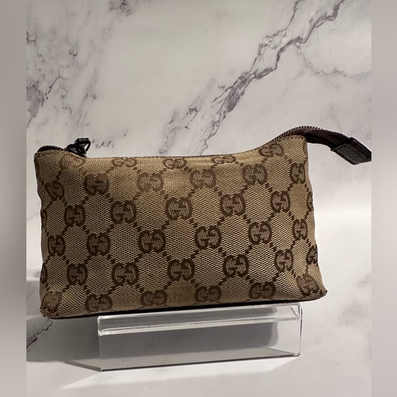 Gucci Handbags - Gucci small cosmetic bag